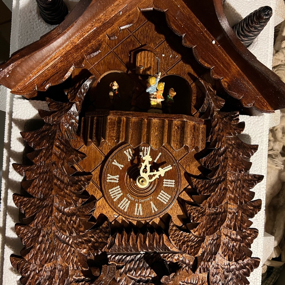 Cuckoo clock new from Germany